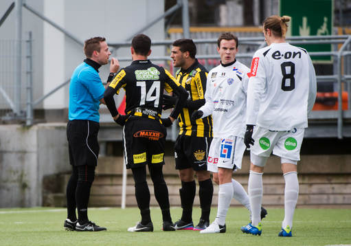 Moestafa El Kabir, Häcken, gör 1-0 men målet blir