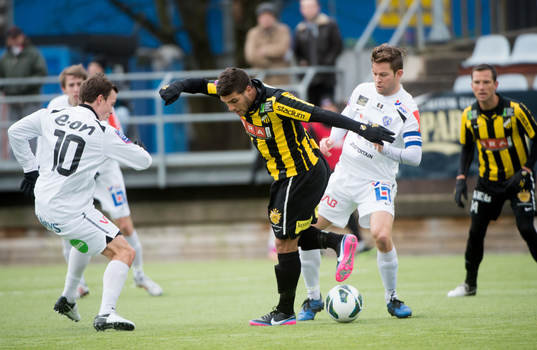 Moestafa El Kabir, Häcken, dribblar bort Anton Wede,