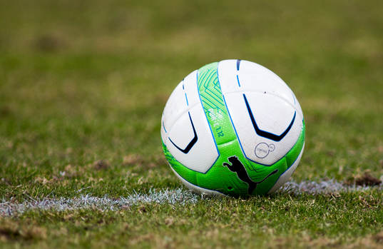 En fotboll. Boll