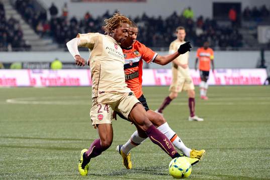 Kevin MONNET PAQUET / Gaetan BONG - 02.03.2013 - Lorient /