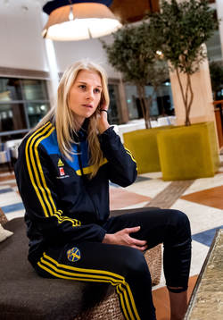 Sofia Jakobsson, Sverige