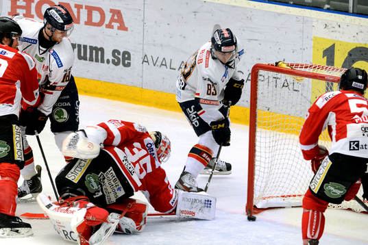 Dustin Johner gör 2-1 för Djurgården