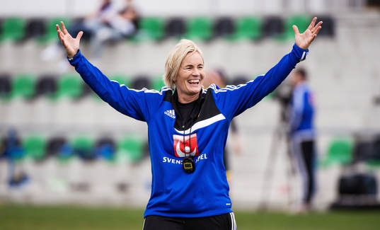 Bläddra bland fler bilder av Fotboll, Damlandslaget, Algarve Cup, Träning