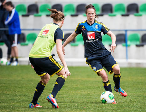 Johanna Almgren, Sverige