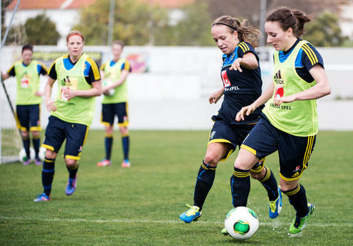 Närkamp mellan Malin Levenstad och Antonia Göransson,