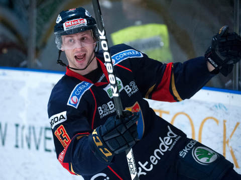 Dustin Johner, Djurgården, jublar för sitt 6-3 mål
