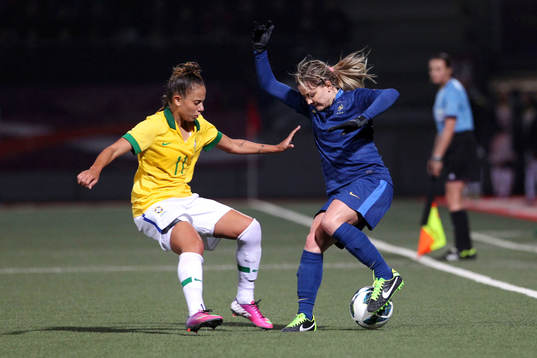 Thais DUARTE GUEDES / Laure BOULLEAU - 05.03.2013 - France