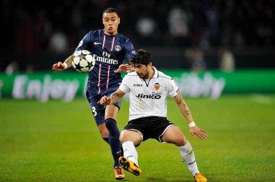 Gregory VAN DER WIEL / Ever Banega  - 06.03.2013 - Paris