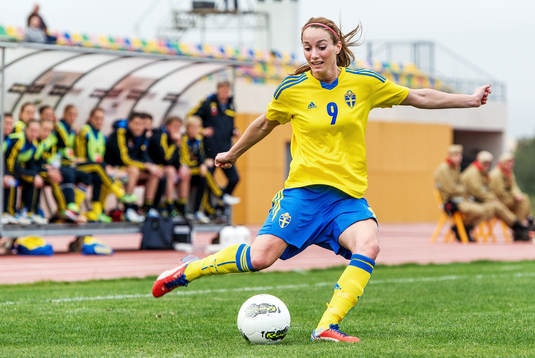 Kosovare Asllani, Sverige