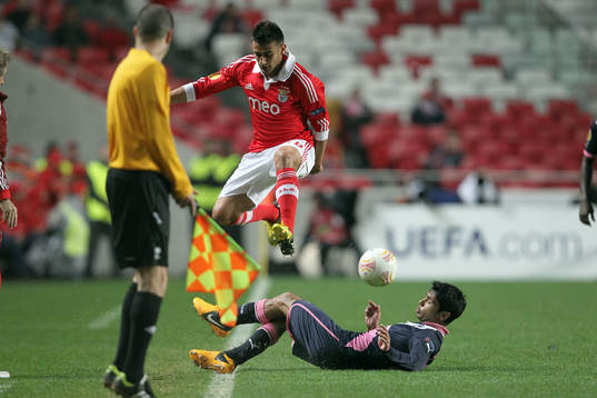 Maxime Poundje / Eduardo Salvio - 07.03.2013 - Benfica /