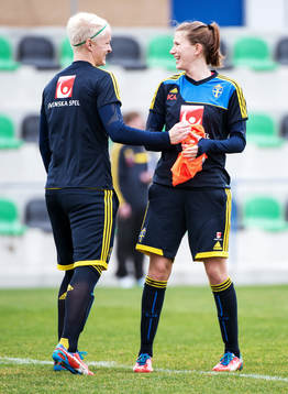 Nilla Fischer och Emma Berglund, Sverige