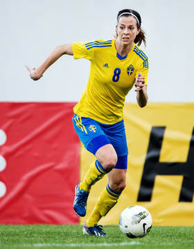 Lotta Schelin, Sverige