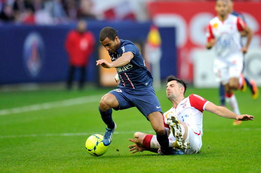Blessure de Lucas MOURA / Thomas MANGANI - 09.03.2013 -