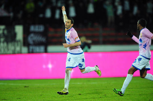 Joie Cedric BARBOSA - 09.03.2013 - Evian Thonon / Sochaux -