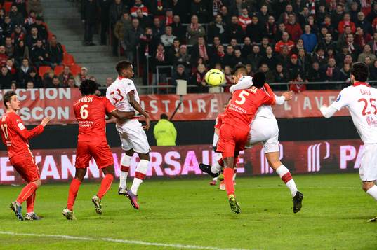 Goal Tulio DE MELO - 09.03.2013 - Valenciennes / Lille -