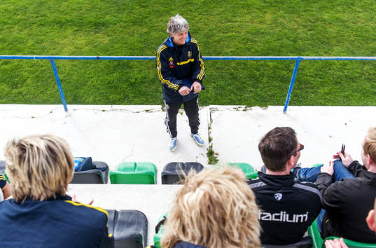 Pia Sundhage, förbundskapten, Sverige, håller föredrag
