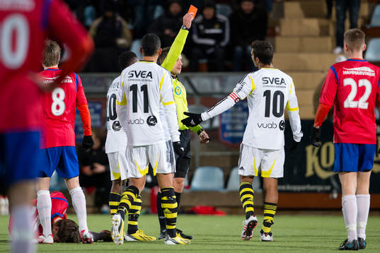 Celso Borges, AIK får rött kort