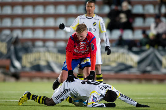Henrik Carlsson, Örgryte trycker ned Ibrahim Moro, AIK