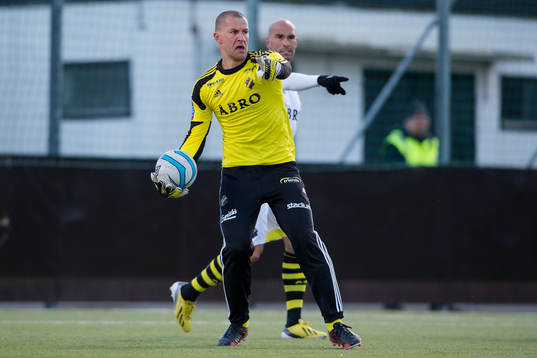 Ivan Turina, målvakt AIK och Daniel Majstorovic söker