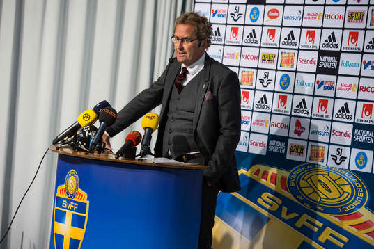 Presskonferens med Erik Hamrén, förbundskapten, som