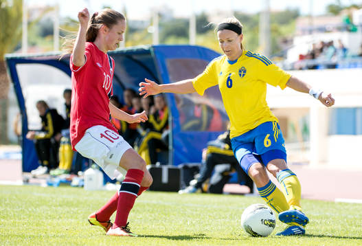 Sara Thunebro, Sverige, utmanar Caroline Graham Hansen,