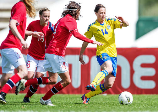 Johanna Almgren, Sverige
