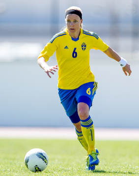 Sara Thunebro, Sverige