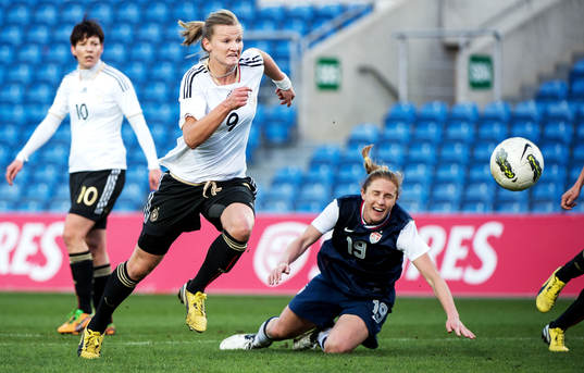 Alexandra Popp, Tyskland, jagar
