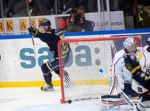 Anton Bengtsson, HV71, gör 2-0