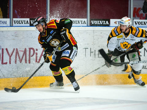 Victor Berglind, Brynäs, och Bud Holloway, Skellefteå