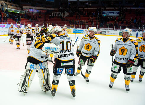 Skellefteå-spelarna jublar