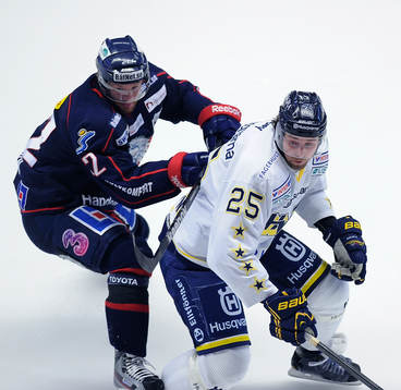 HV71 nr 25 	 Mattias Karlsson