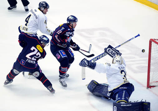 Bläddra bland fler bilder av Ishockey. Elitserien, Kvartsfinal, Linköping HC - HV71