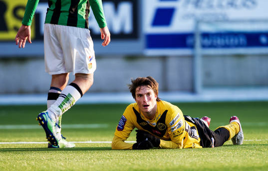 Lasse Nilsson, Elfsborg, ligger kvar på marken