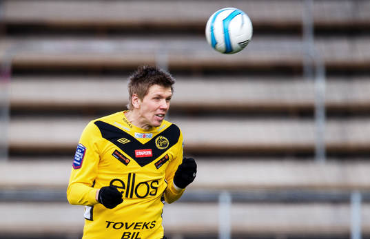 David Elm, Elfsborg, nickar bollen
