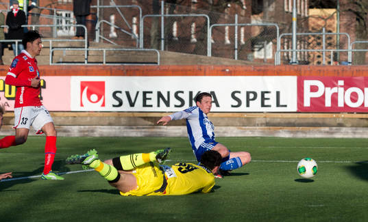 Hannes Stiller, IFK Göteborg, missar en målchans i slutet