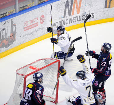 3-4 målet av HV71 nr 72 Patrik Carlsson