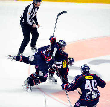 5-4 målet av nr 11	 Simon Hjalmarsson
