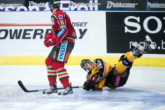 Karl Fabricius, Luleå, faller platt bakom Christian