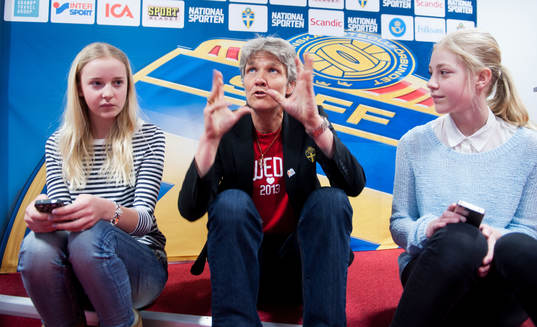 Pia Sundhage, förbundskapten