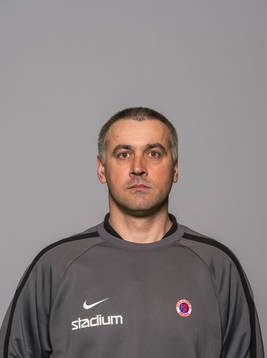 Adil Avdic, materialförvaltare