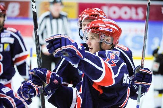 Jonas Engström jublar