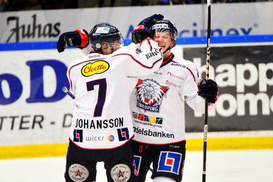 Patrik Zackrisson gör 0-4 med assist från Magnus