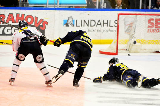 Simon Hjalmarsson, Linköping gör 1-6 i tom kasse