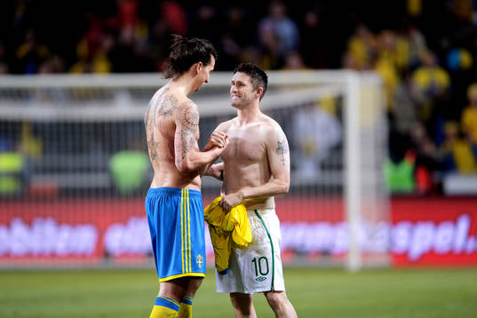 Zlatan Ibrahimović, Sverige byter tröja med Robbie Keane,