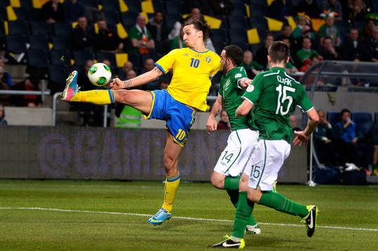 Zlatan Ibrahimović, Sverige jagas av Marc Wilson, Ciaran
