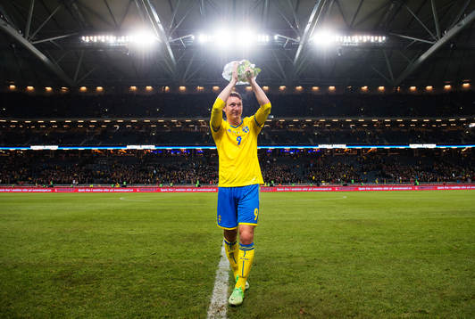 Kim Källström, Sverige, hyllas av publiken