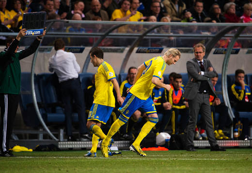 Tobias Hysén byts ut mot Ola Toivonen, Sverige