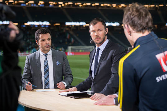 Tommy Åström och Joachim Björklund i Kanal 5 studio