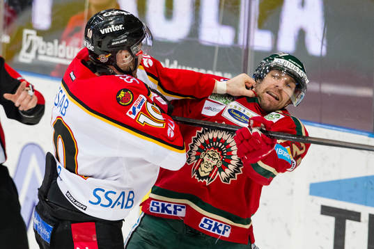 Bläddra bland fler bilder av Ishockey, Elitserien kvartsfinal 5, Frölunda - Luleå